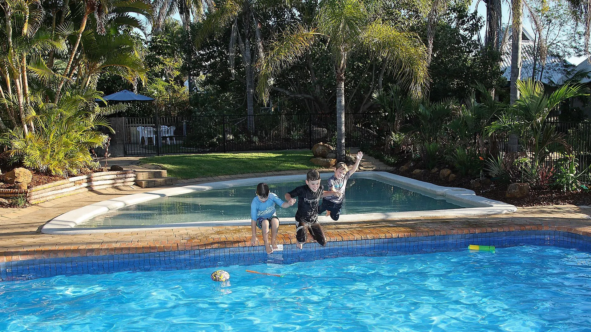 Kellys Beach Resort Bargara