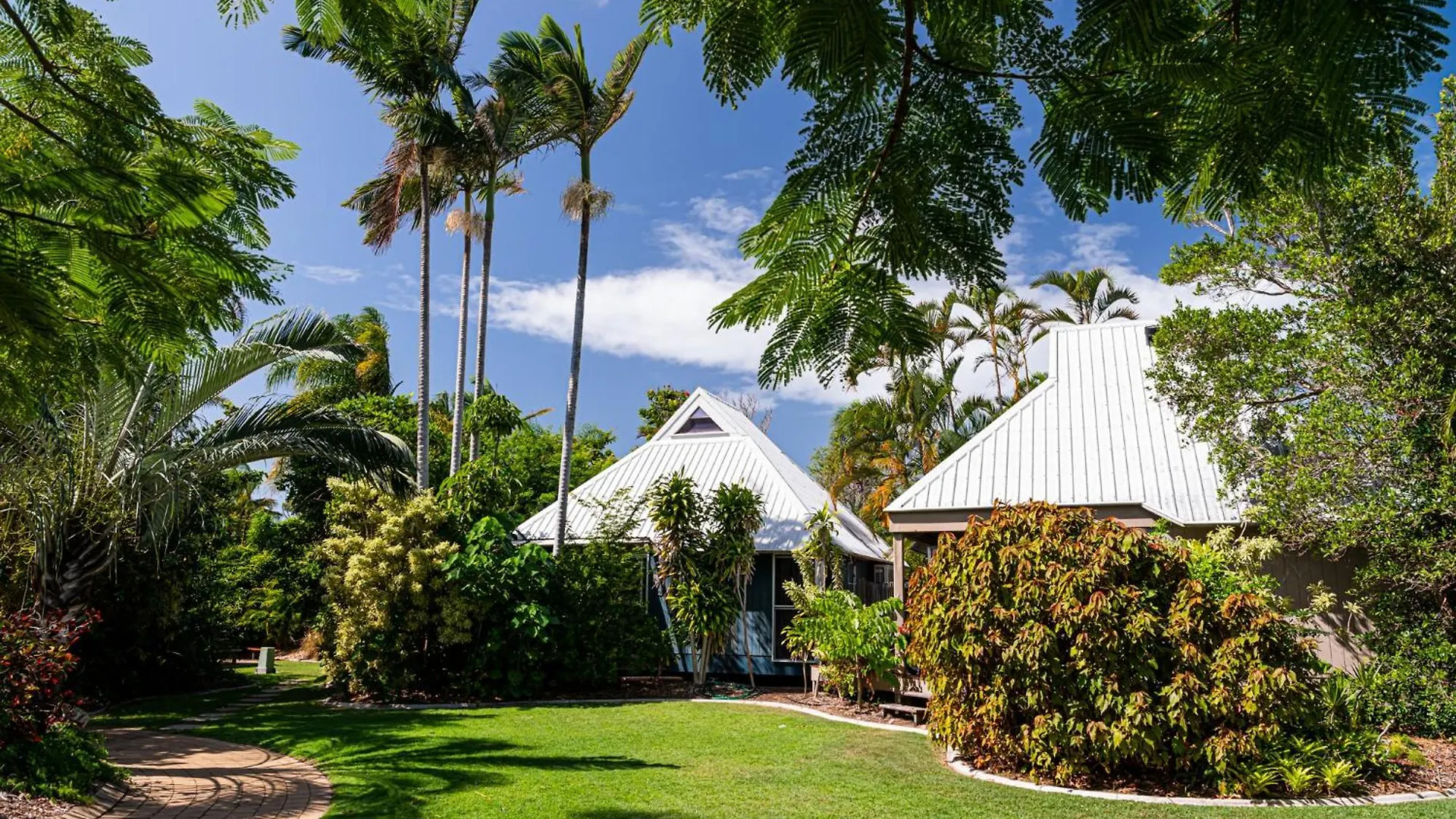 Kellys Beach Resort Bargara