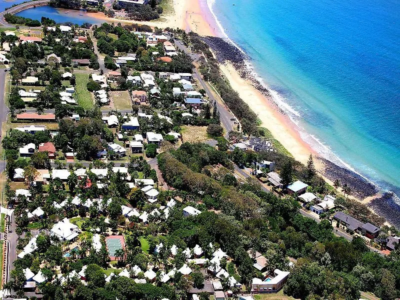 Kellys Beach Resort Bargara